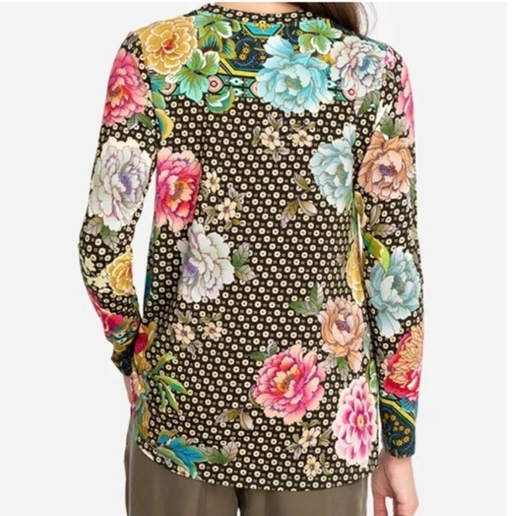 Johnny Was Fagan Favorite Long Sleeve Tee Shirt Soft Top Black with Floral Print - Picture 3 of 10